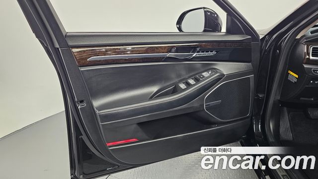 Genesis G90 2019 — photo 14