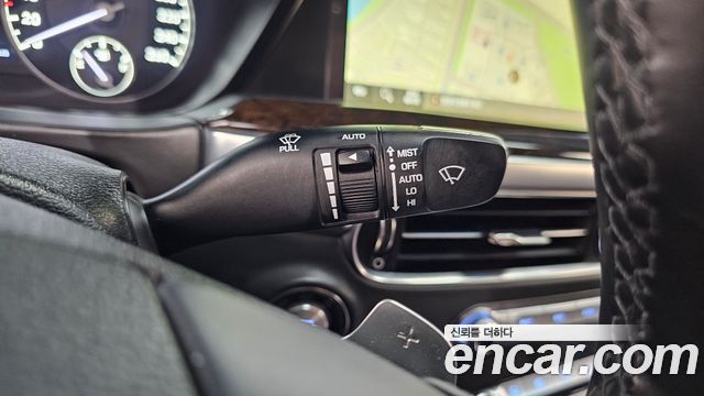 Genesis G90 2019 — photo 30