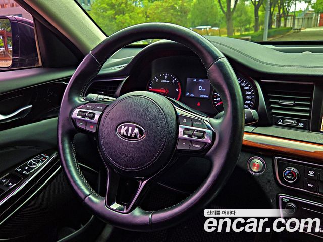 Kia K7 2016 — photo 9