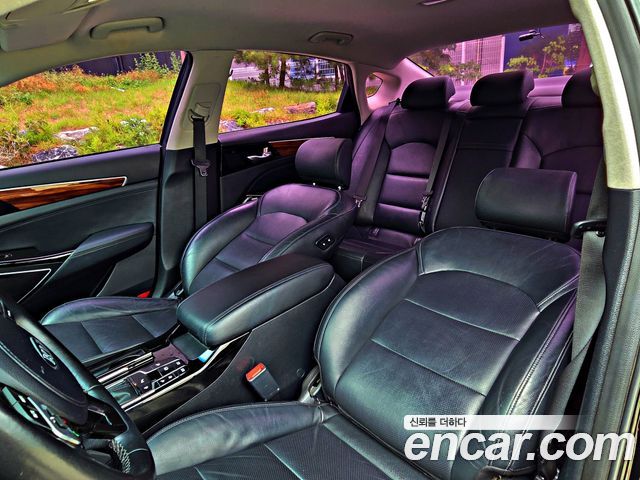 Kia K7 2016 — photo 15