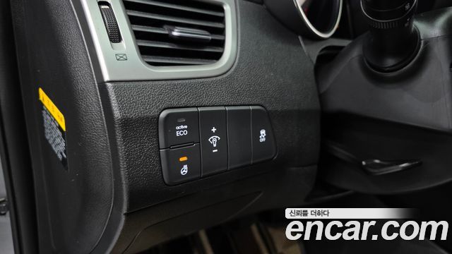 Hyundai AVANTE 2015 — photo 15
