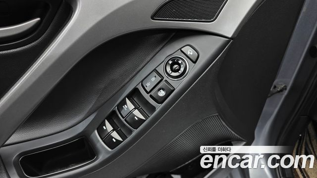 Hyundai AVANTE 2015 — photo 16