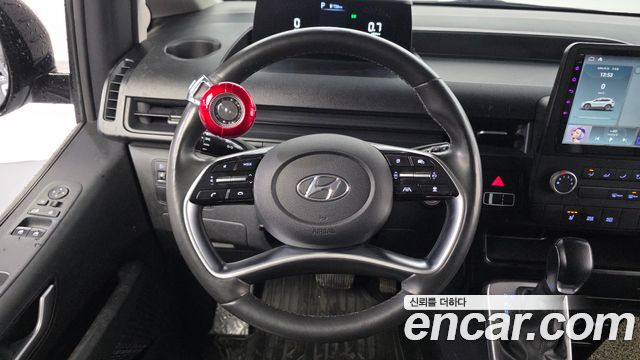 Hyundai Staria 2022 — photo 14