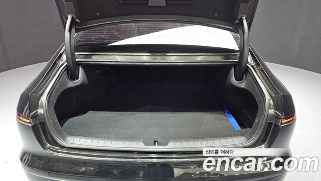 Hyundai Grandeur 2023 — photo 16