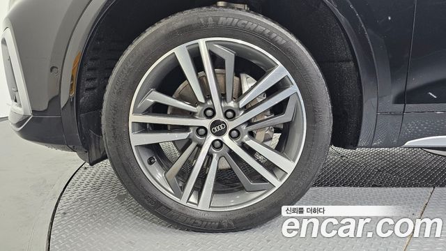 Audi Q5 2021 — photo 5