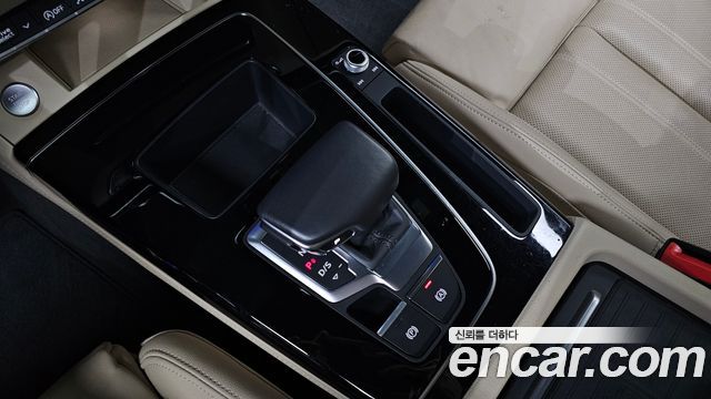 Audi Q5 2021 — photo 9