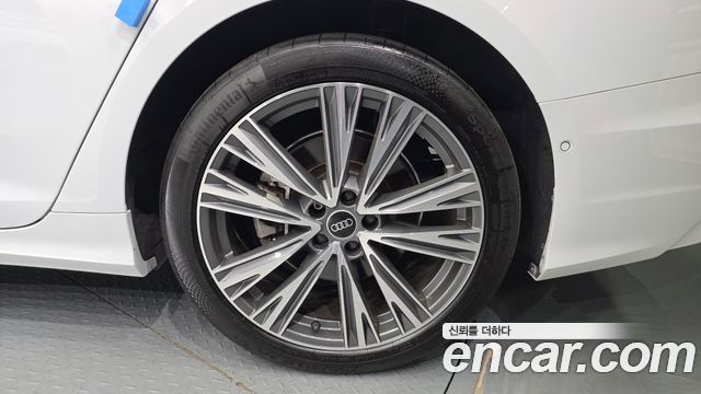 Audi A6 2023 — photo 7