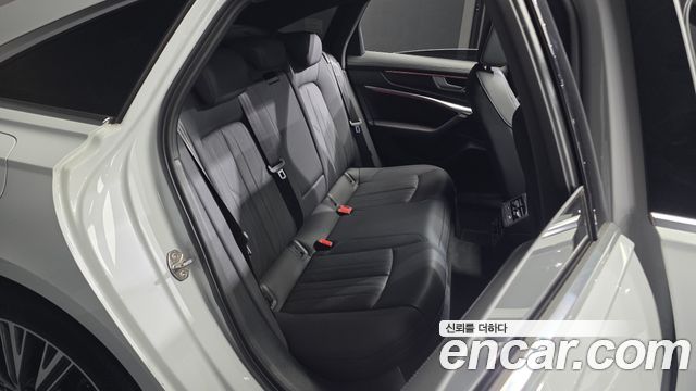 Audi A6 2023 — photo 16