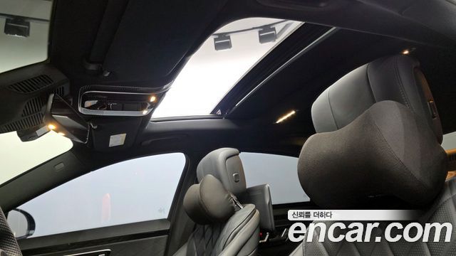 Mercedes-Benz S-Class 2022 — photo 26