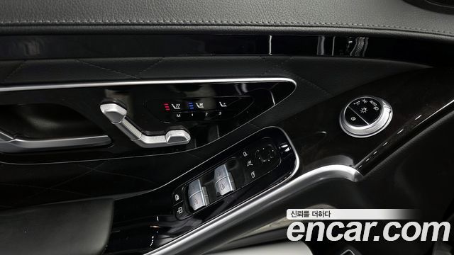 Mercedes-Benz S-Class 2022 — photo 33