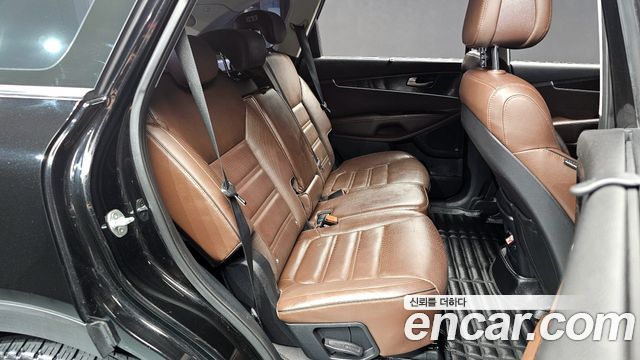 Kia Sorento 2016 — photo 11