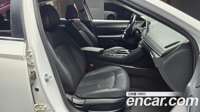Hyundai Sonata 2020 — photo 11