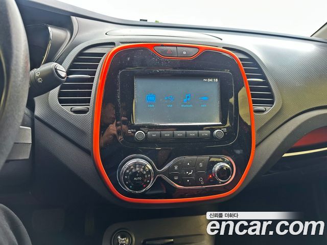 Renault Korea QM3 2014 — photo 11