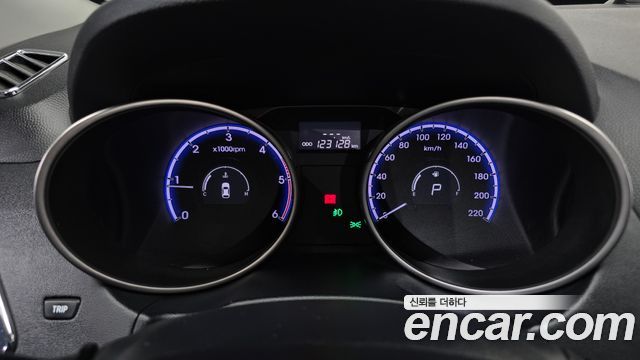 Hyundai Tucson 2010 — photo 8