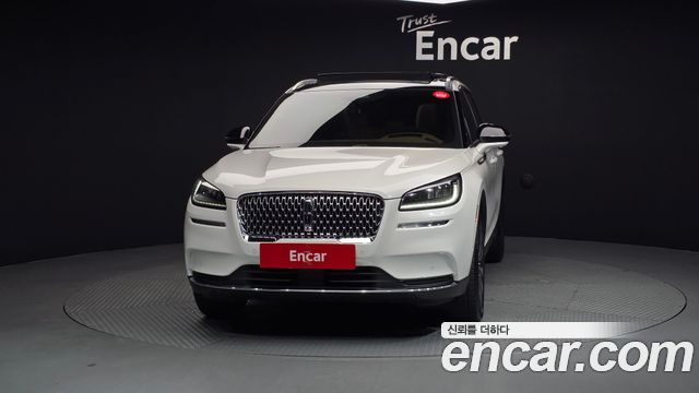 Lincoln Corsair 2022 — photo 3