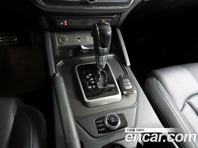KG Mobility Rexton 2018 — photo 13
