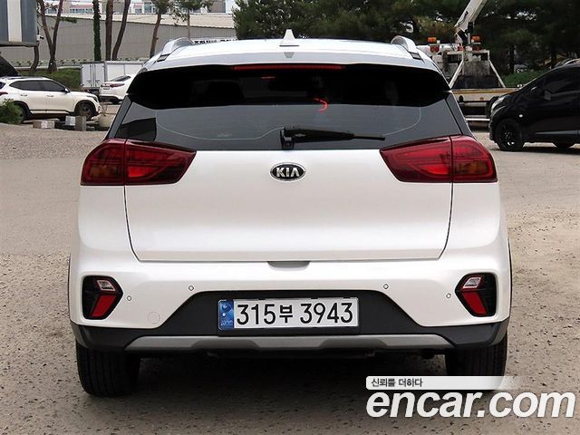 Kia Niro 2021 — photo 4