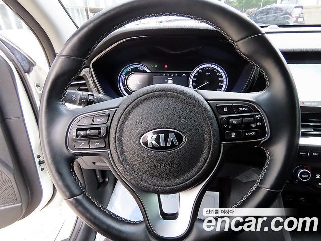 Kia Niro 2021 — photo 8