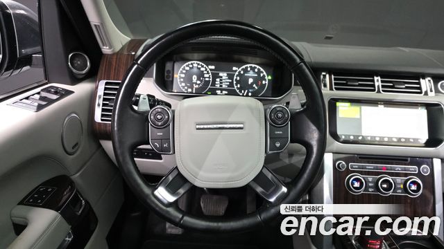 Land Rover Range Rover 2017 — photo 13