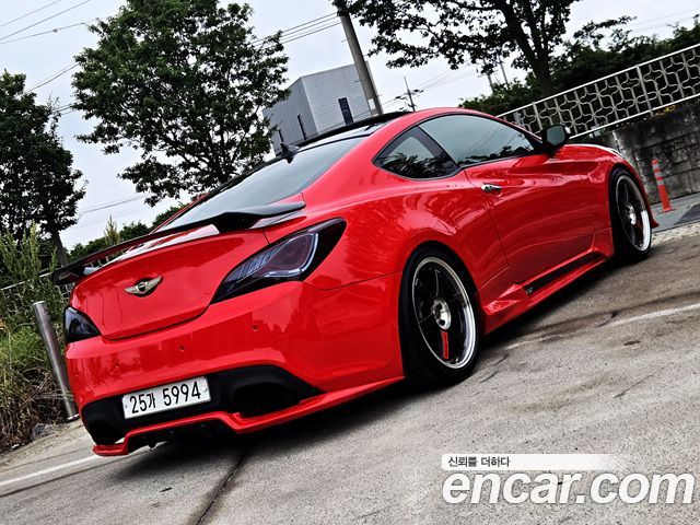 Hyundai Genesis 2012 — photo 2