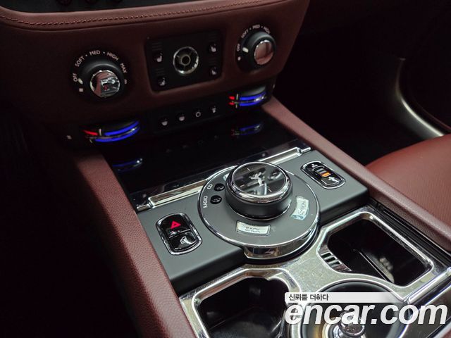 Rolls-Royce Wraith 2016 — photo 9