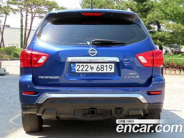 Nissan Pathfinder 2017 — photo 4