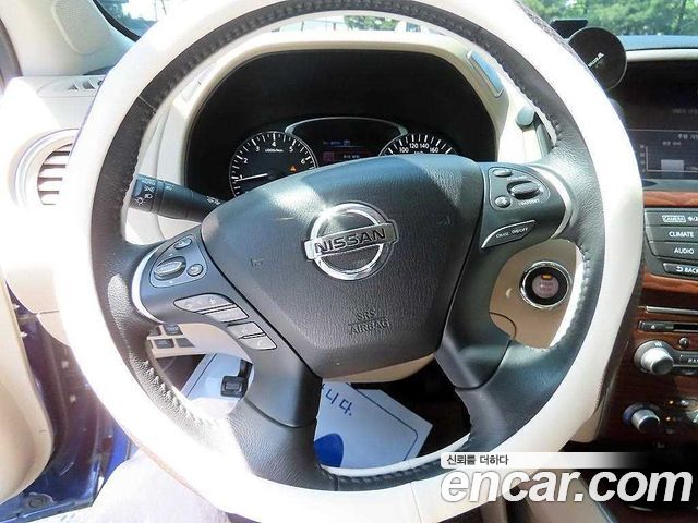 Nissan Pathfinder 2017 — photo 8