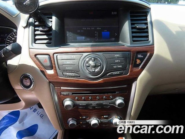 Nissan Pathfinder 2017 — photo 12