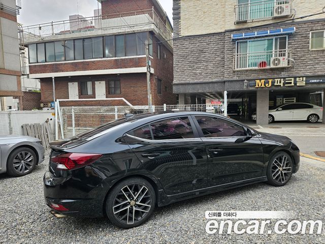 Hyundai AVANTE 2019 — photo 2