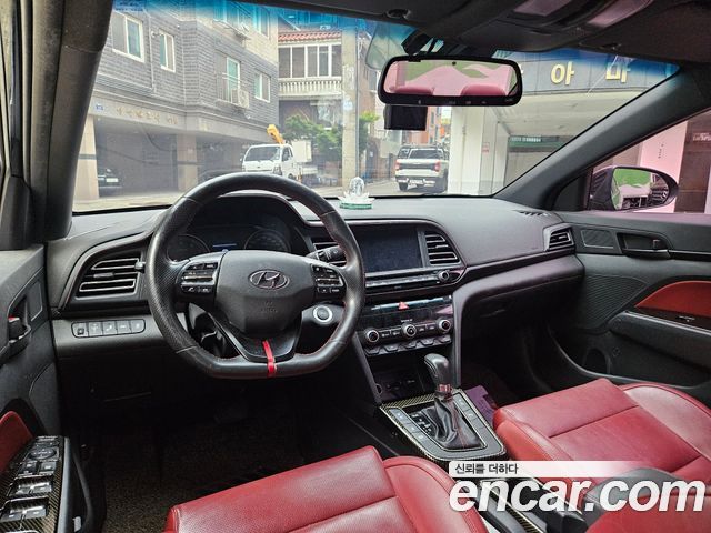 Hyundai AVANTE 2019 — photo 4