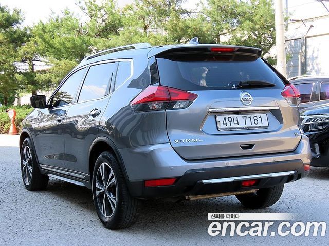 Nissan X-Trail 2018 — photo 3