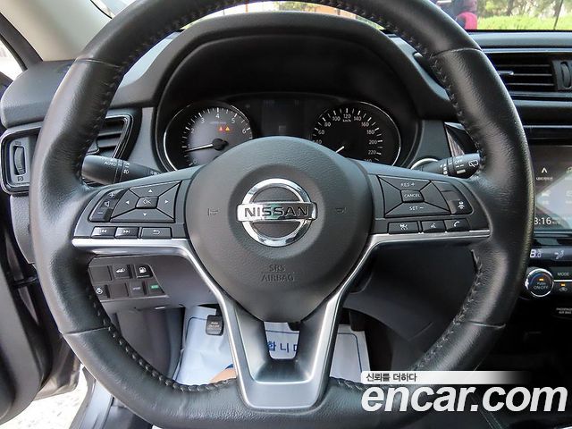 Nissan X-Trail 2018 — photo 8