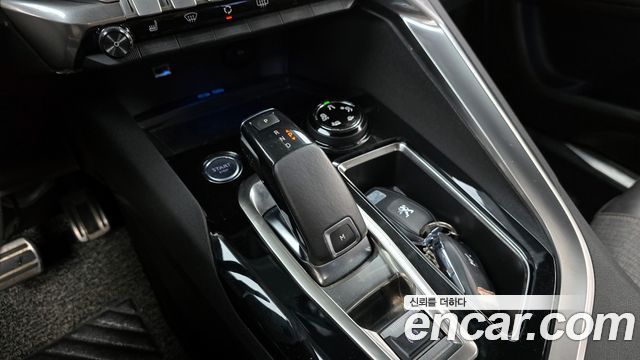 Peugeot 5008 2019 — photo 9
