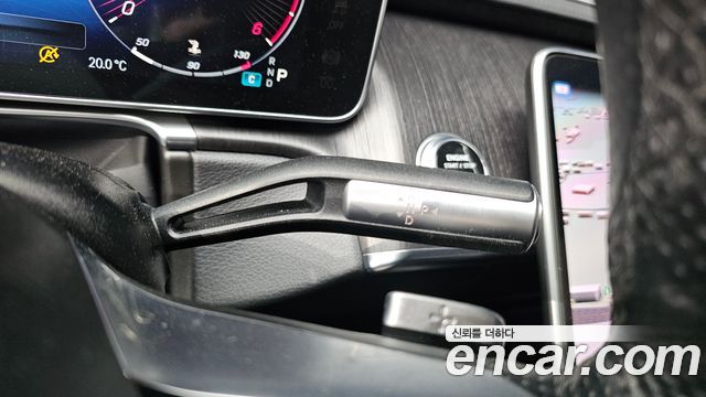 Mercedes-Benz S-Class 2022 — photo 9