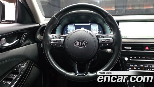 Kia K7 2020 — photo 13