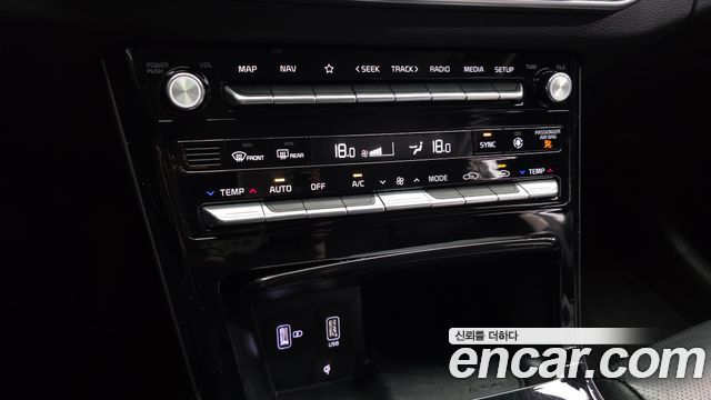 Kia K7 2020 — photo 17