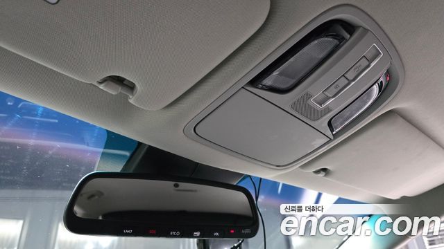 Kia K7 2020 — photo 18