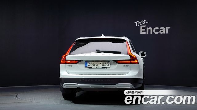 Volvo V90 2021 — photo 4
