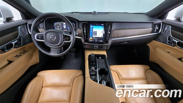 Volvo V90 2021 — photo 10