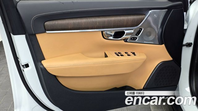 Volvo V90 2021 — photo 14