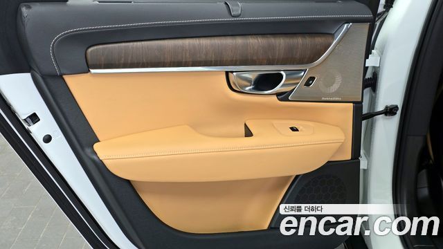 Volvo V90 2021 — photo 15