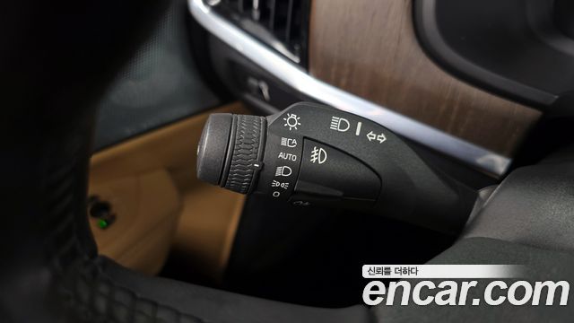Volvo V90 2021 — photo 28
