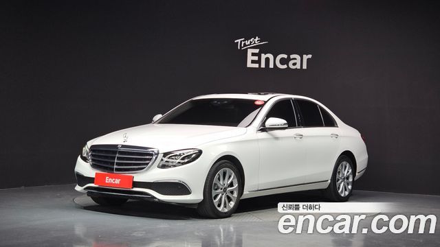 Mercedes-Benz E-Class 2018 — photo 1