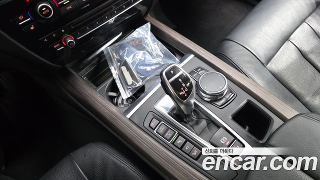 BMW X5 2017 — photo 9