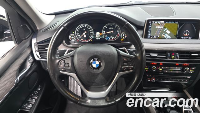 BMW X5 2017 — photo 13