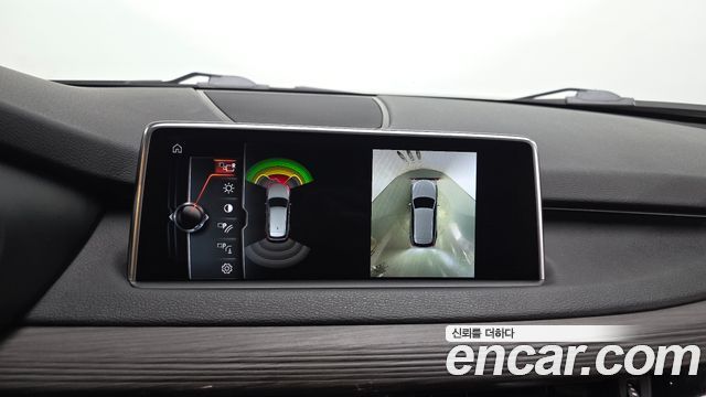 BMW X5 2017 — photo 16