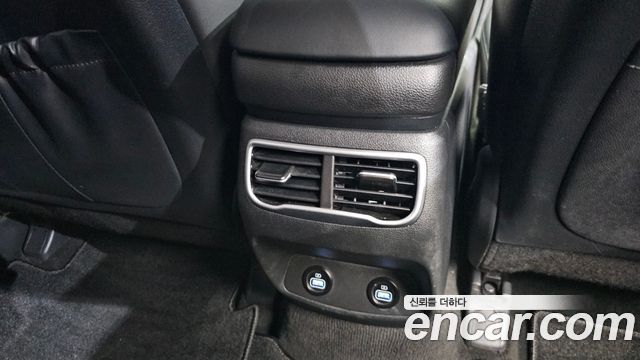 Hyundai Santafe 2021 — photo 33