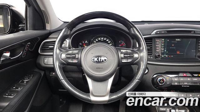 Kia Sorento 2016 — photo 13