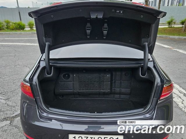 Kia K7 2017 — photo 15