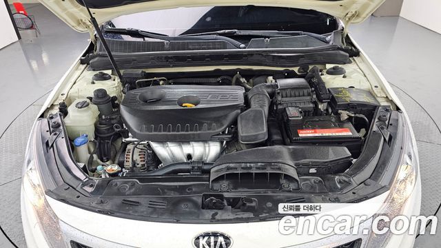Kia K5 2013 — photo 6